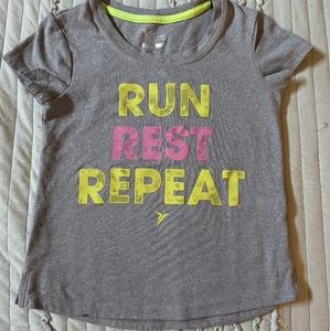 Old Navy Active  - Go-Dry - Size 6-7 (S/P)